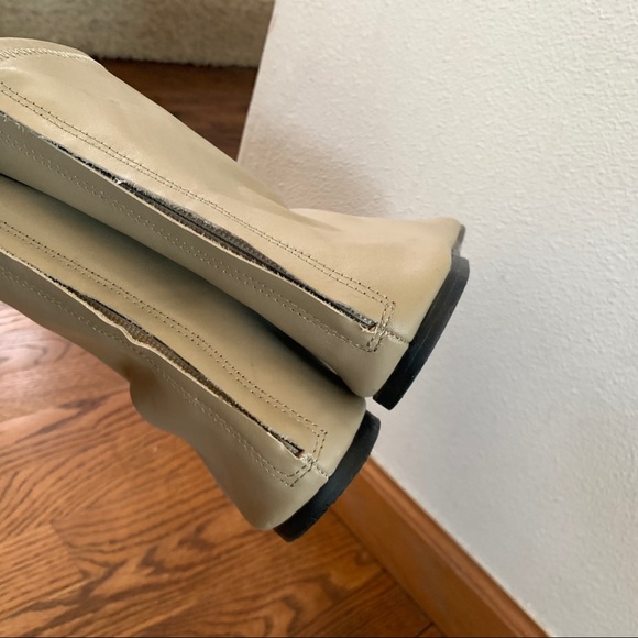 💗 3 for $20💗 Zara round toe low heel leather taupe gray boot - Picture 8 of 14